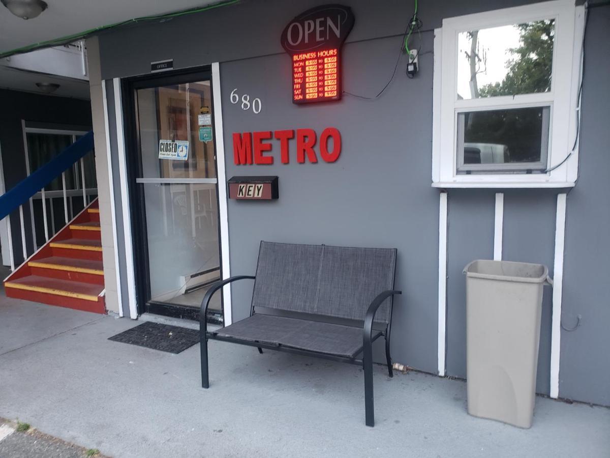 Metro Inn Victoria Extérieur photo